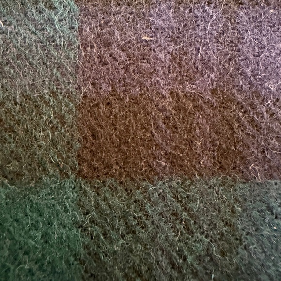 Howlin Scotland 100% Lambswool Plaid Scarf 🇬🇧– Black Watch Tartan - Picture 8 of 10